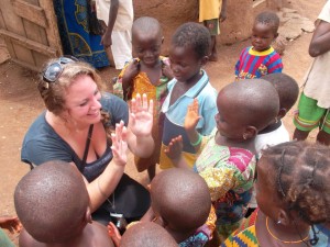 Hannah with children from Sandu village, where Tzedek supports YOVI’s shea butter project
